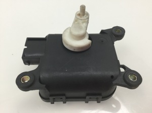 AUDI A6 C5 (1997–2005) Heater flap actuator 4B2820511J - 2