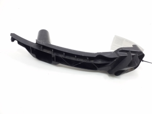  Front bumper bracket 