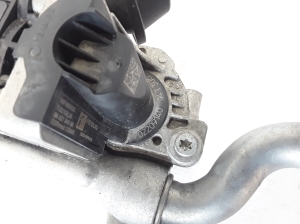  EGR valve 