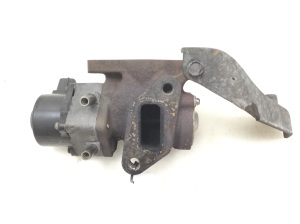  EGR valve 