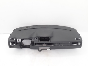 Dashboard and its parts - 31332588