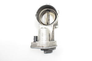 Volkswagen Touareg I (2002–2010) Drosselklappe 07Z128070G - 4
