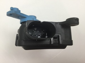 Volkswagen Passat B5 (1997–2005) Stellmotor Heizungsklappe 8D2820511E - 2