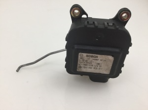 AUDI A6 C5 (1997–2005) Heater flap actuator 4B2820511 - 2