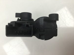 Volkswagen Golf V (2003–2009) Stellmotor Heizungsklappe 0132801320 - 2