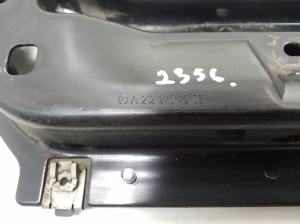 Mercedes Benz E-Class W212 (2009–2015) Käigukasti kinnitus A2122404202 - 3