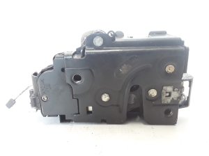 Volkswagen Caddy III (2004–2015) Esiukse lukk 3D1837016 - 2