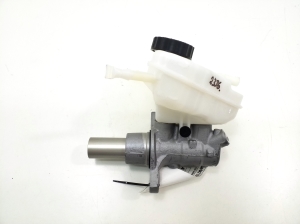   Master cylinder 