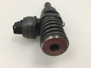  Fuel injector 