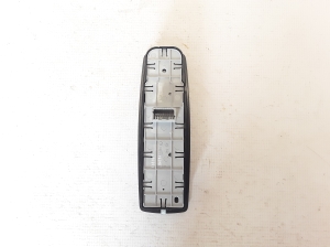 RENAULT Laguna III (2007–2015) Esiukse klaaslüliti 809610006R - 2