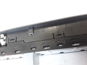 RENAULT Laguna III (2007–2015) Esiukse klaaslüliti 809610006R - 3