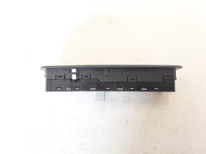 RENAULT Laguna III (2007–2015) Esiukse klaaslüliti 809610006R - 4