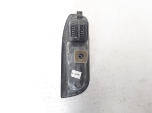 RENAULT Scenic (1996–2003) Priekšējo durvju stikla slēdzis 7700431172 - 4