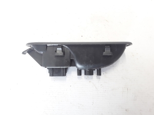 RENAULT Clio III (2005–2012) Schalter el. Fensterheber hinten 8200234357 - 4