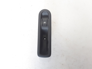 Rear side door window switch - 156013870