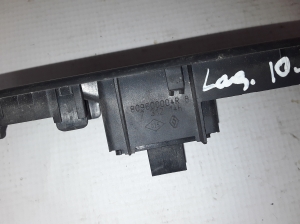 RENAULT Laguna III (2007–2015) Front door glass switch - 3