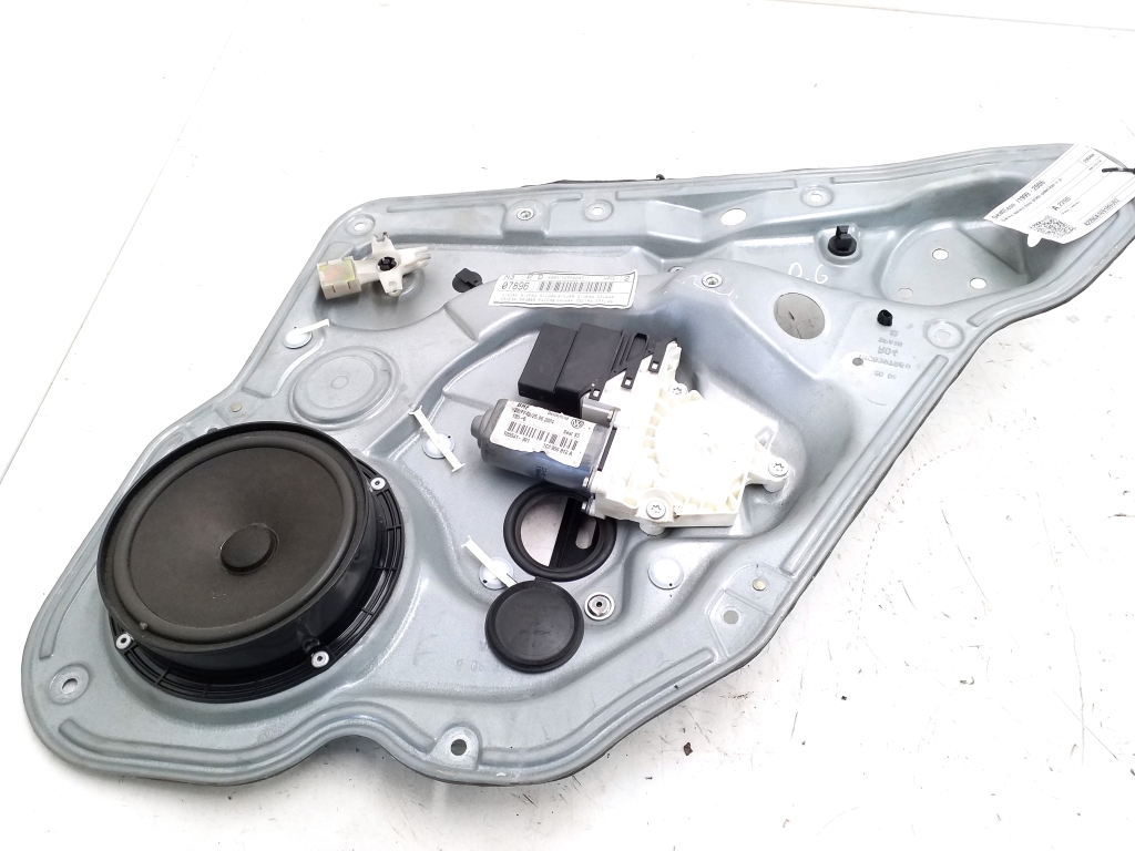 Used Seat Leon Rear side door window lifter and its details