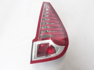  Rear corner lamp 