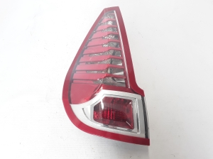  Rear corner lamp 