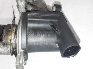  EGR valve 