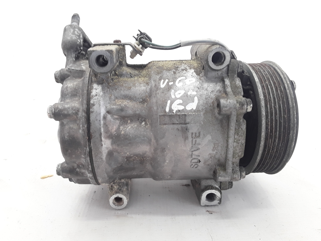 VOLVO V60 1 generation (2010-2020) Pompe de climatisation 31348213 22317327