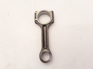  Connecting rod 