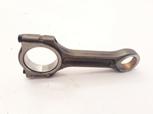  Connecting rod 