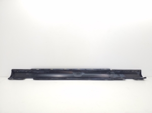Mercedes Benz CLK-Class 209 (2002–2009) Karbi välimine ilupaneel A2096900440 - 2