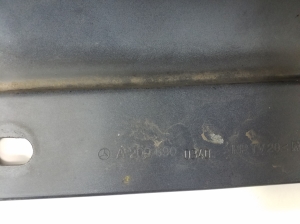 Mercedes Benz CLK-Class 209 (2002–2009) Karbi välimine ilupaneel A2096900340 - 2