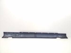 Mercedes Benz CLK-Class 209 (2002–2009) Karbi välimine ilupaneel A2096900340 - 3