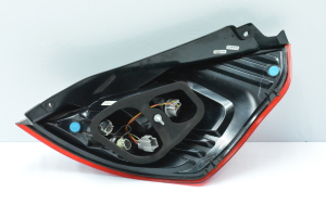 Ford Fiesta VI (2008–2017) Eckleuchte hinten B9L36K6A - 2