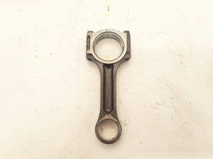  Connecting rod 