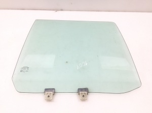 Rear side door glass - 