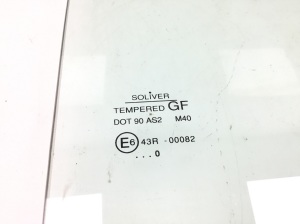 Opel Frontera B (1998–2004) Rear side door glass - 2