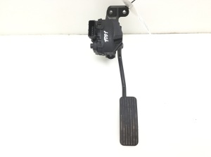 Accelerator pedal - 9186726