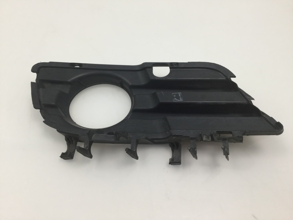 OPEL Vectra Priekšējā bampera kreisā reste 13100593 21191518