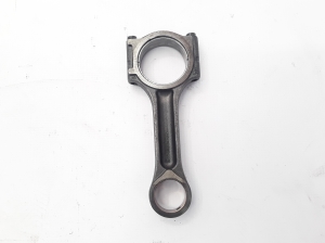  Connecting rod 