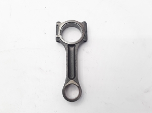  Connecting rod 