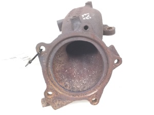  Exhaust manifold 