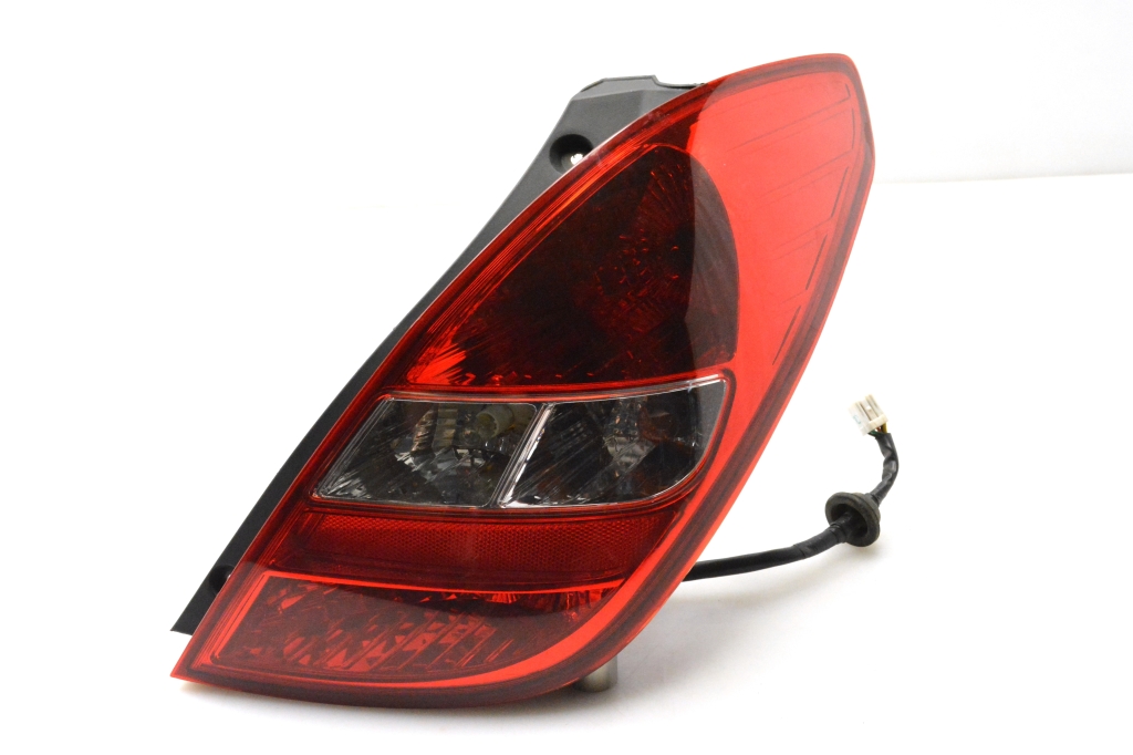 Used Hyundai i20 Rear corner lamp 924021J000