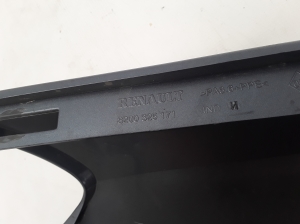 RENAULT Clio III (2005–2012) Esiporitiib 8200325171 - 3