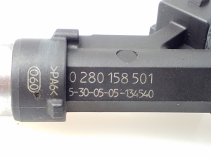 Opel Corsa C (2000–2006) Injektor Einspritzdüse 0280158501 - 2