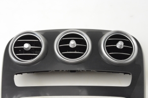 Mercedes Benz C-Class 205 (2014–2021) Keskkonsool A2056805107 - 2