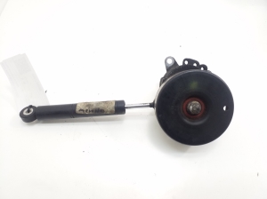 Mercedes Benz E-Class W210 (1995–2002) Riemenspanner und seine Teile - 3