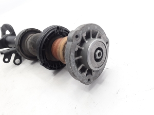 BMW 5 SERIES F11 (2010–2017) Front shock absorber 6783971 - 3