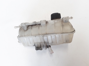   Coolant reservoir  - 8200455786 