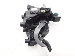 Opel Vivaro B (2014–2019) Bremspedal 465016415R - 3