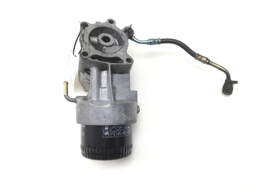 Used NISSAN Pathfinder Oil filter and its parts