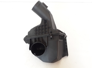 BMW 5 SERIES F10 (2010–2017) Luftfiltergehäuse 13717612014 - 5