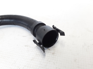  Air intake hose 